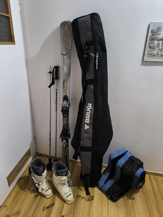 Zestaw narciarski, narty atomic, buty, kask, kijki, pokrowce