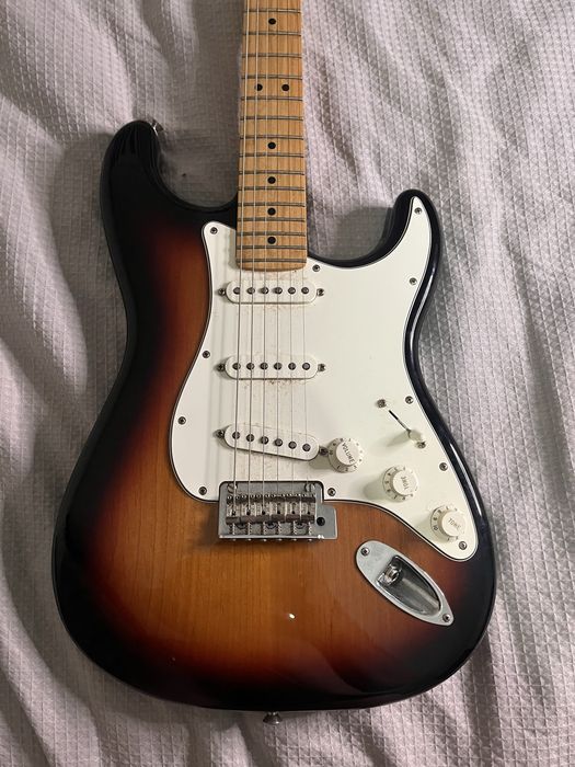 Fender Player Stratocaster (2021) – Edição 75º Aniversário