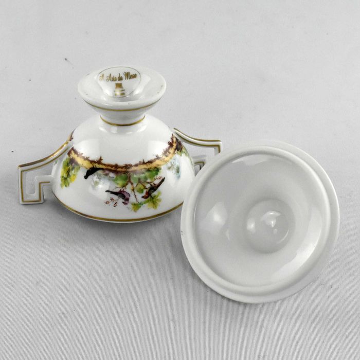 Pequena Terrina com base porcelana “A Arte da Mesa”