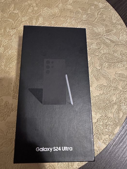 Flagowy Samsung Galaxy S24 Ultra uzywany tydzien,  stan bardzo dobry