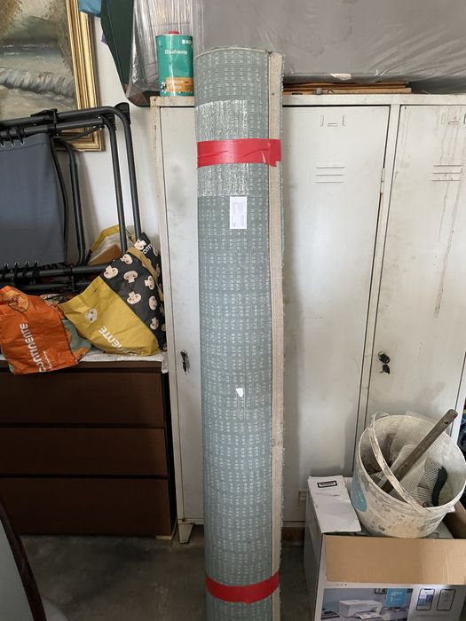 Carpete medidas nad fotos azul