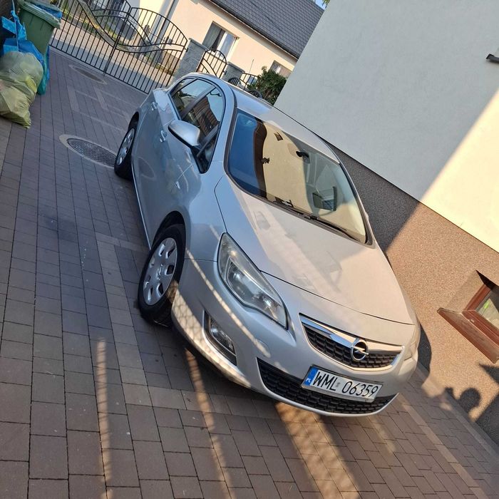 Samochód Opel Astra J