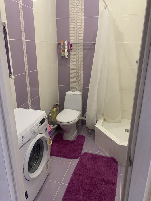 квартира подобово, затишна та світла (вільна з 07.02)