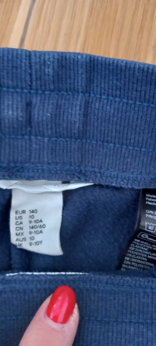 Dresowe spodnie chłopięce.