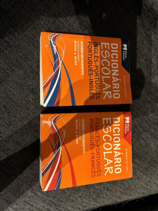 2 Dicionários Escolares Português-Francês e Português-Inglês