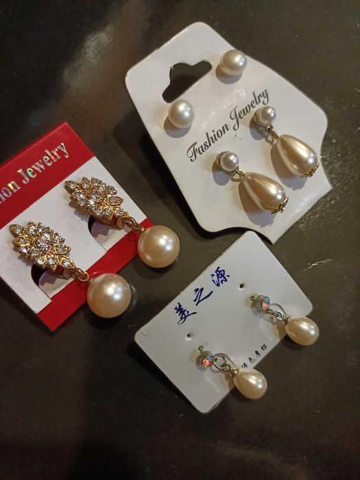 Серьги гвоздики под жемчуг