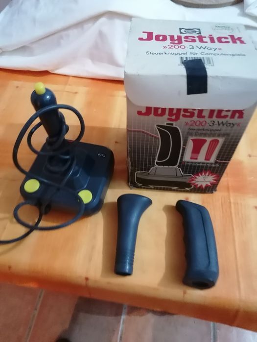 Joystic collection in good condition with box64738026334339123