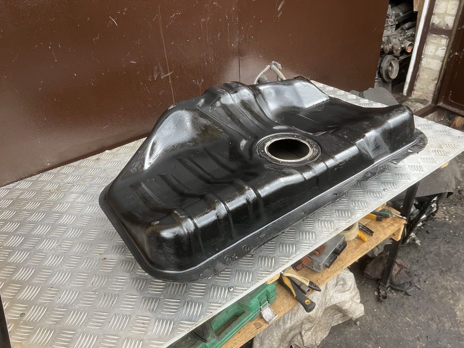 Бак бензобак ниссан санни 98 год nissan sunny