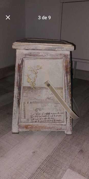 Baú pequeno, caixa de engraxador , restaurada