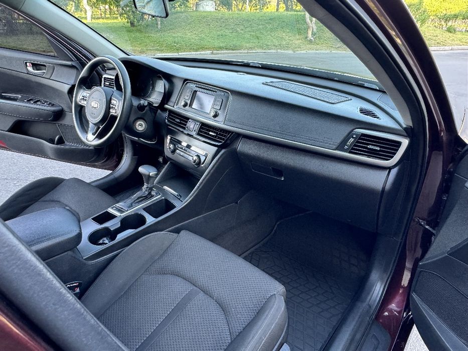 Продам Kia Optima 2016 года