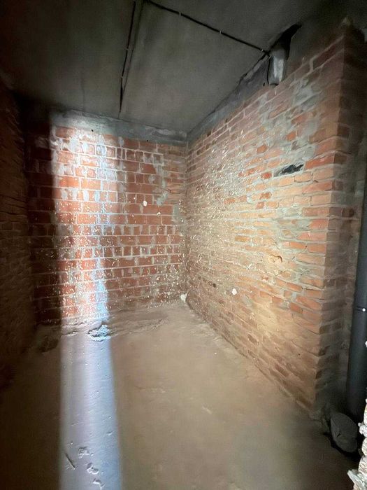 Величезна квартира в крутому комплексі з наповненням