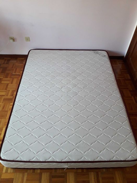 Colchão casal materiais orgânicos! Despacho urgente - valor negociável