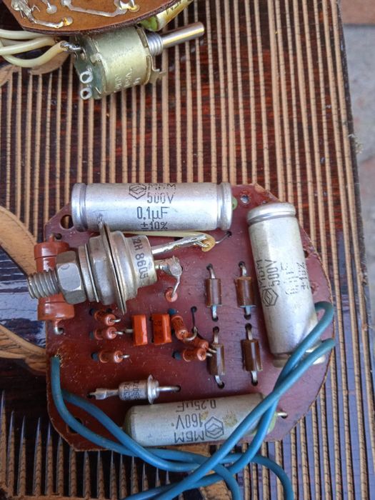 Продам 8 плат управления 220 в на 12 вольт