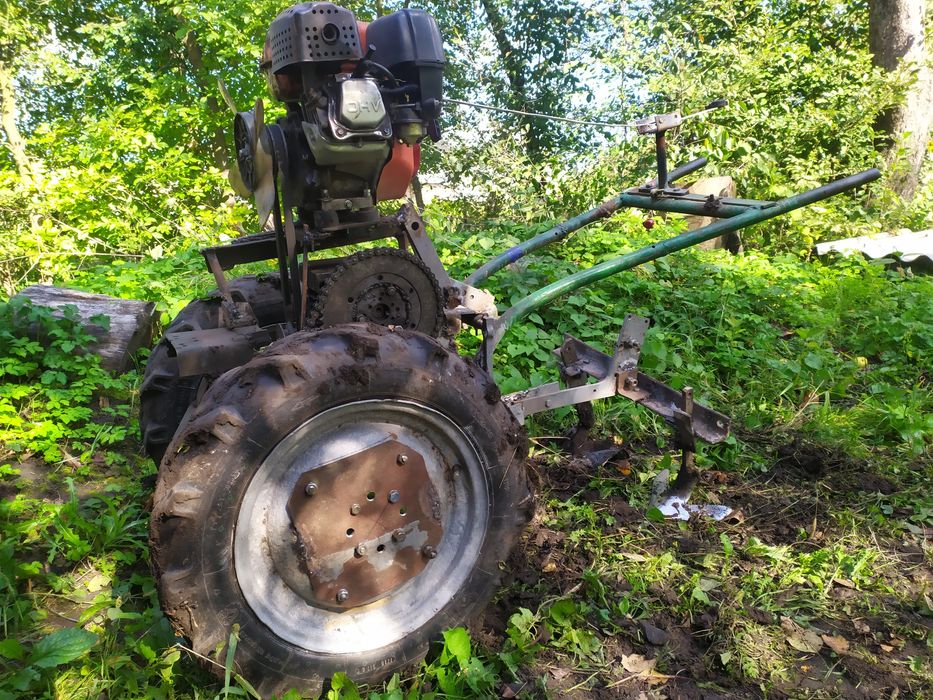 Мотоблок саморобний бензиновий 207 куб.7 к.с.