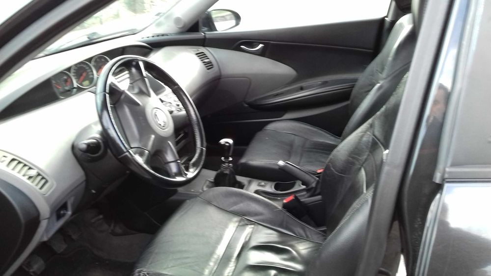 Nissan Primera P12