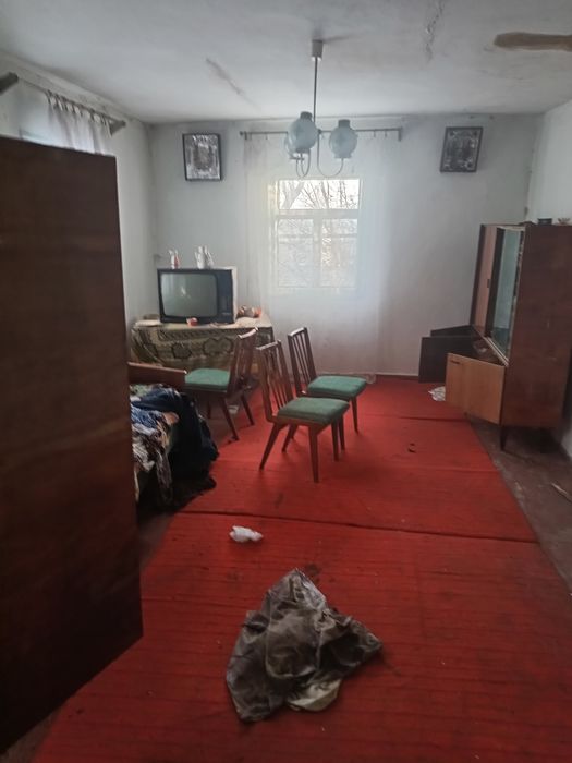 Продам хату в Полонському районі