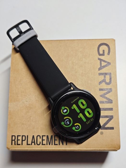 Garmin Vivoactive 5 novo, com película