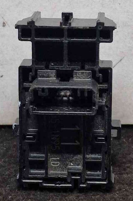 Comando / Botão / Interruptor Vidros Trás Direito TOYOTA COROLLA três volumes (_E21_) ano 2020