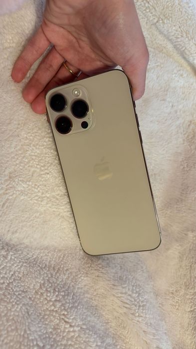 iPhone 14 Pro Max 256gb + Airpods Pro