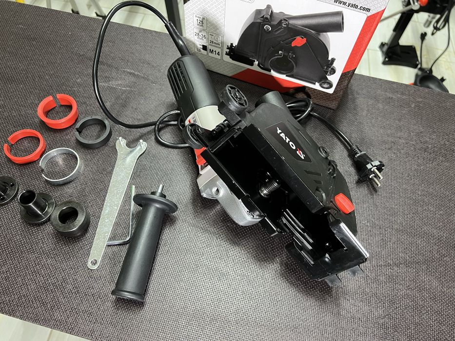 Пылеотвод YATO для болгарки Кожух Штроборез До 28 см