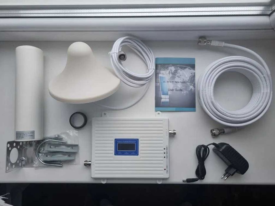 Антена для мобільного звязку та інтернету.