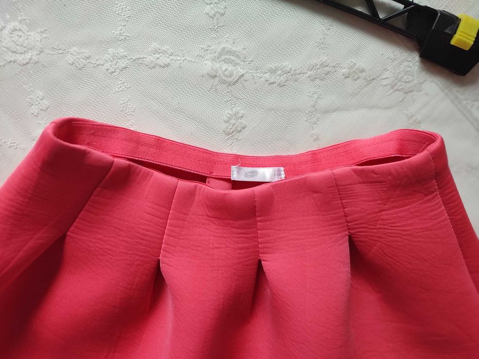 Spódnica różowa 116 - 134 piankowa, sztywna