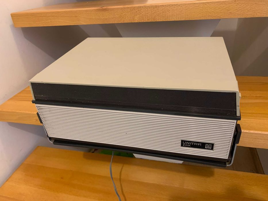 Sprzedam magnetofon szpulowy ZK 140