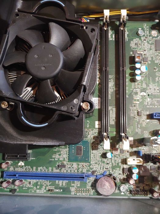 s1151. DELL 3040.Некомплект,рабочий.Материнка+проц+охлад+блок питания.