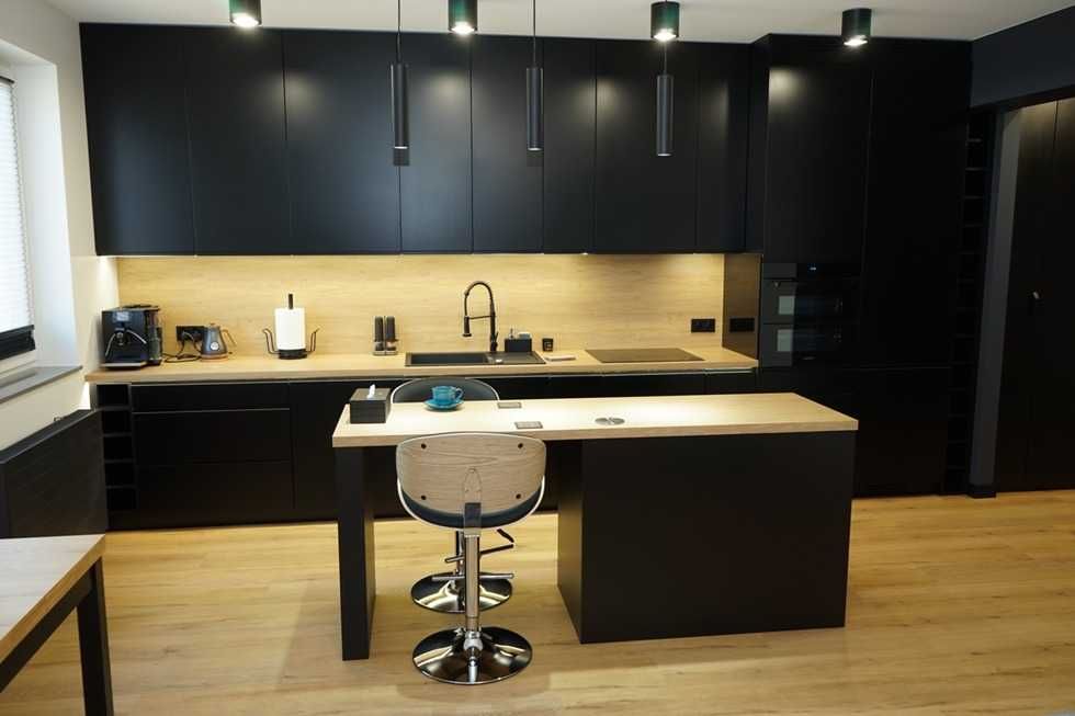 Kuchnie Meble na wymiar  Szafy Garderoby