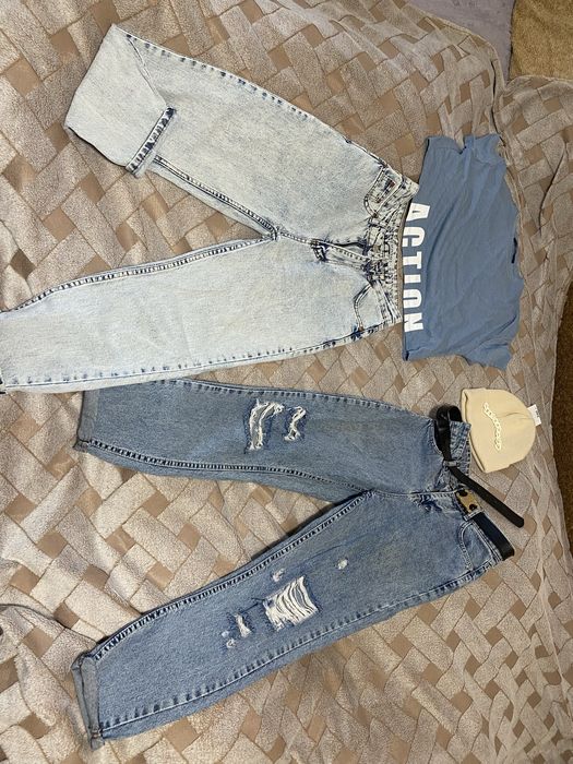 Топ 150/ джинси 400/. Плаття 300/взуття 450