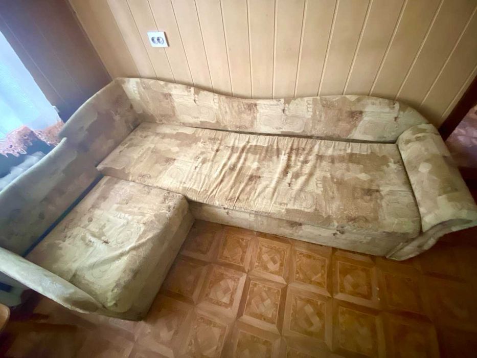 Продам розкладний диван -  5000 грн