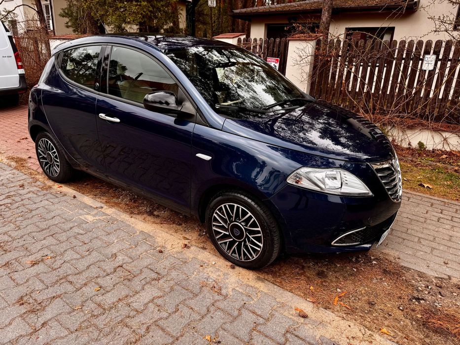 Lancia Ypsilon Niski przebieg
