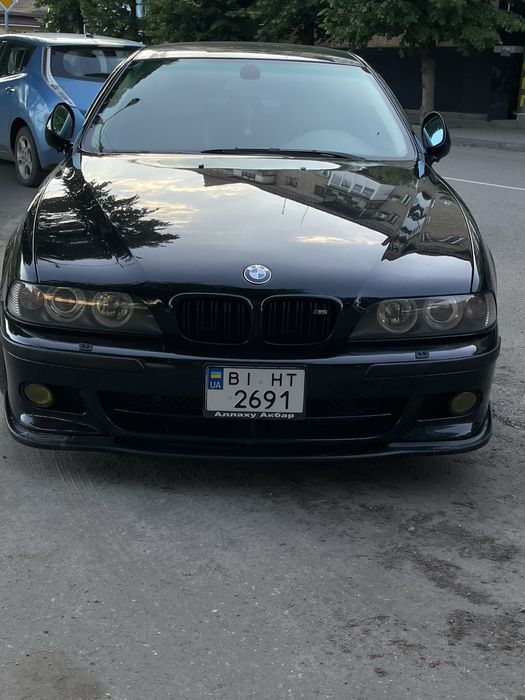 БМВ е39 М-пакет.