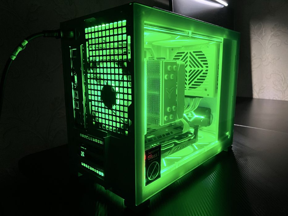 Компактный Игровой ПК/Компьютер  (Новый/Гарантия 2 года)