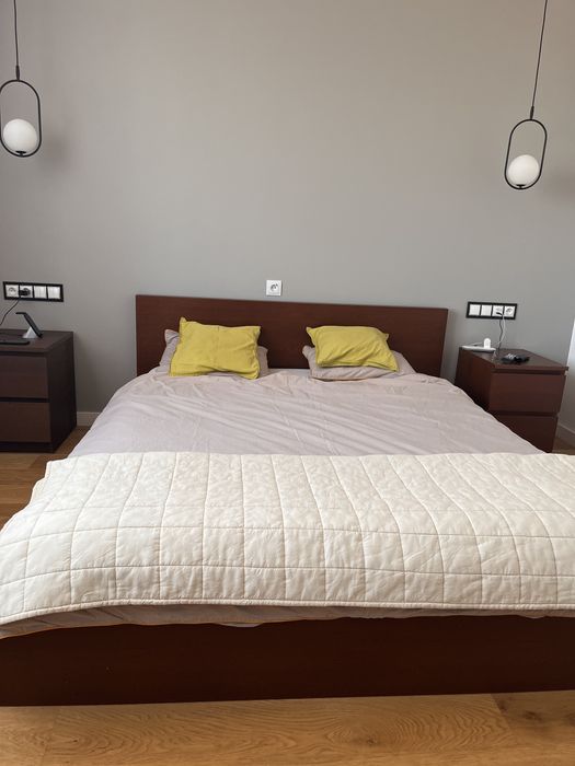IKEA // Łóżko, dwie szafki nocne i komoda