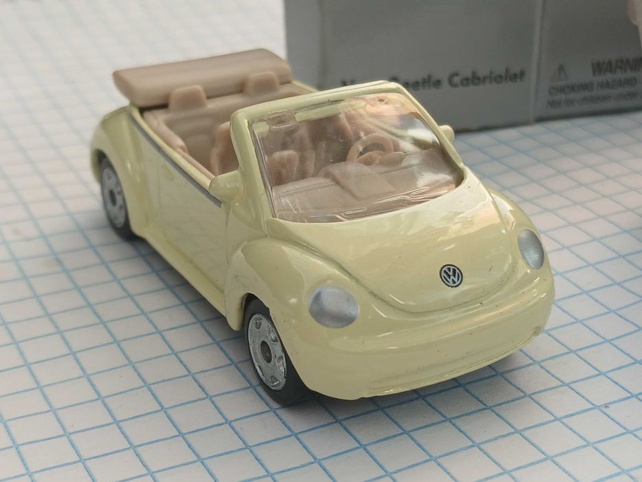 Модель автомобіля Volkswagen в коробці