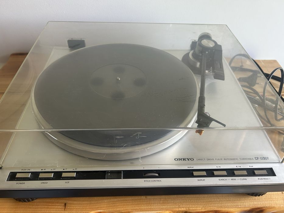 Gramofon Onkyo CP-1130F Polecam