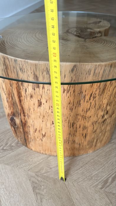 Mesa de centro em tronco de madeira – peça única (60 x 35 cm)
