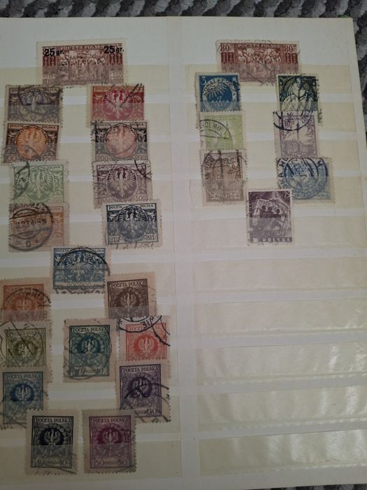 Klaser ze znaczkami pocztowymi 16 stron