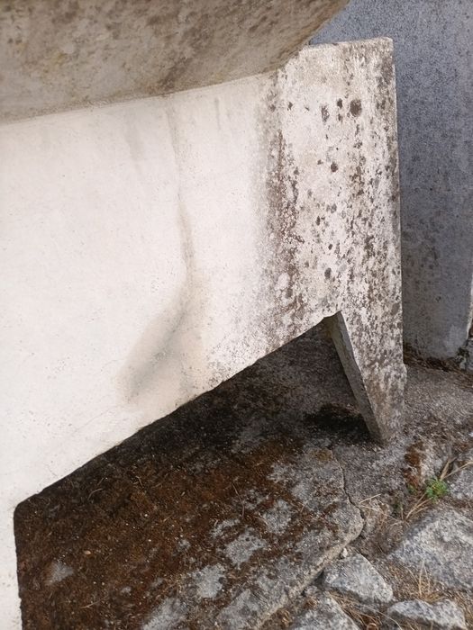 Tanque de cimento com 2 cubas