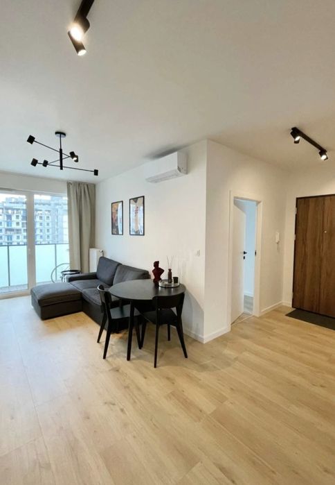 Квартира 3/х кім У Варшаві