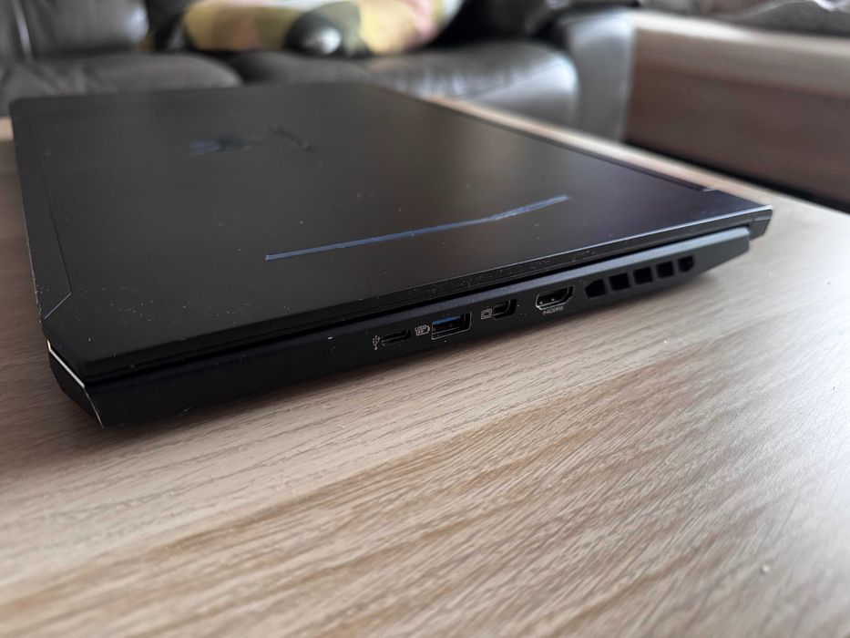 Laptop Acer Predator Helios 300 | RTX 2060 6gb | i7-9750H | 8gb RAM