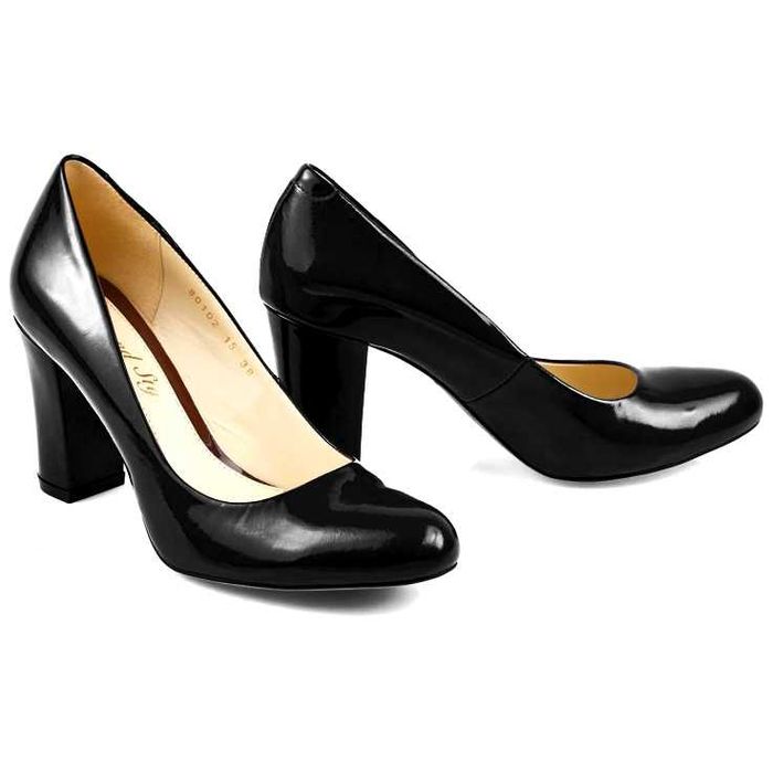 Черные туфли новые 38 размер Grand Style натуральная кожа лак каблук