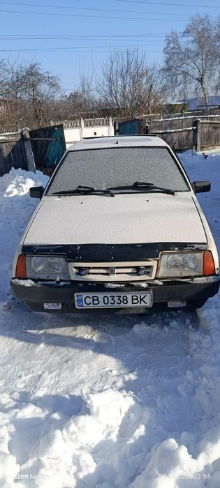 Автомобіль ваз 21083