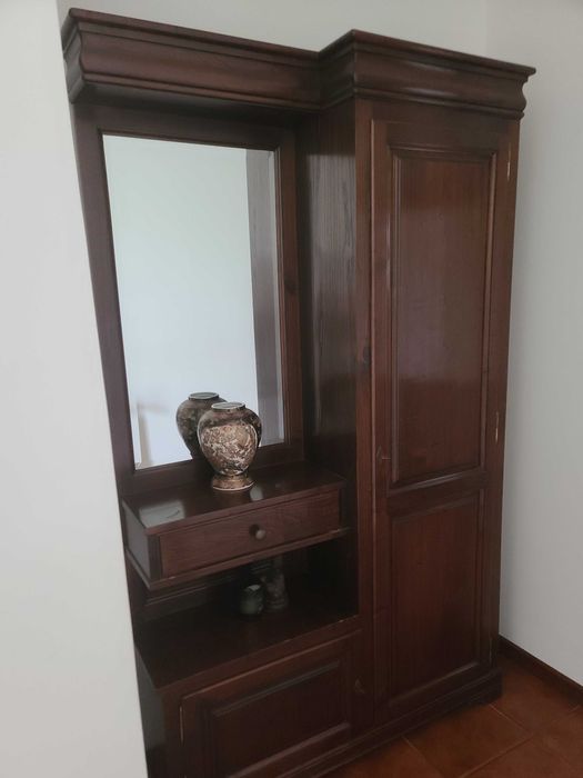 Movel de entrada com bengaleiro, estilo Luis Filipe