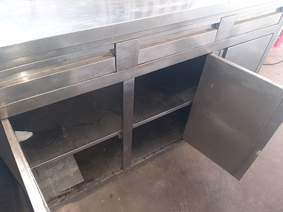 Bancada ou aparador ou mesa em inox