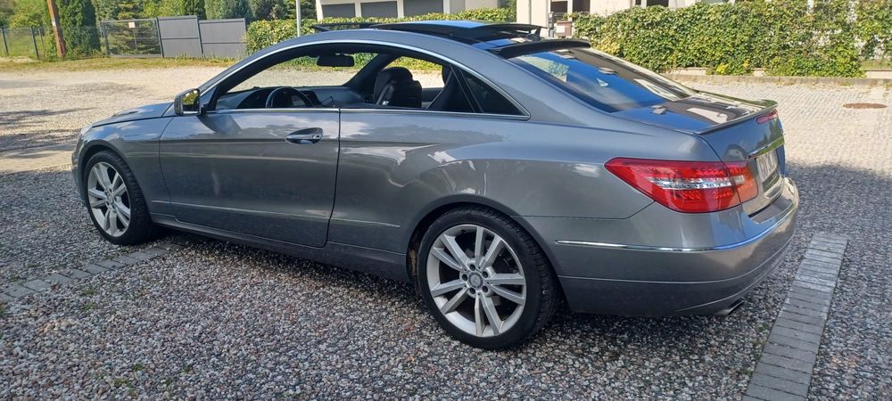Mercedes Benz W 207 coupe 2013
