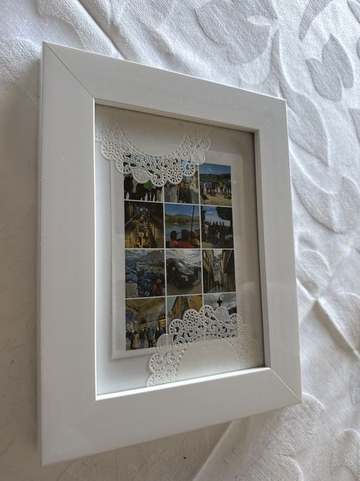 Moldura branca de madeira nova