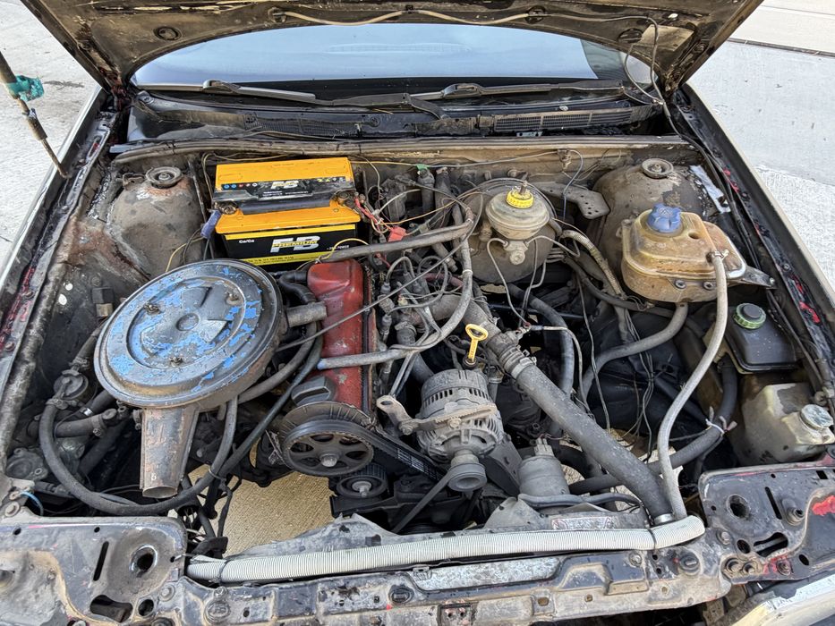 Ауді 80 1.8 газ бензин