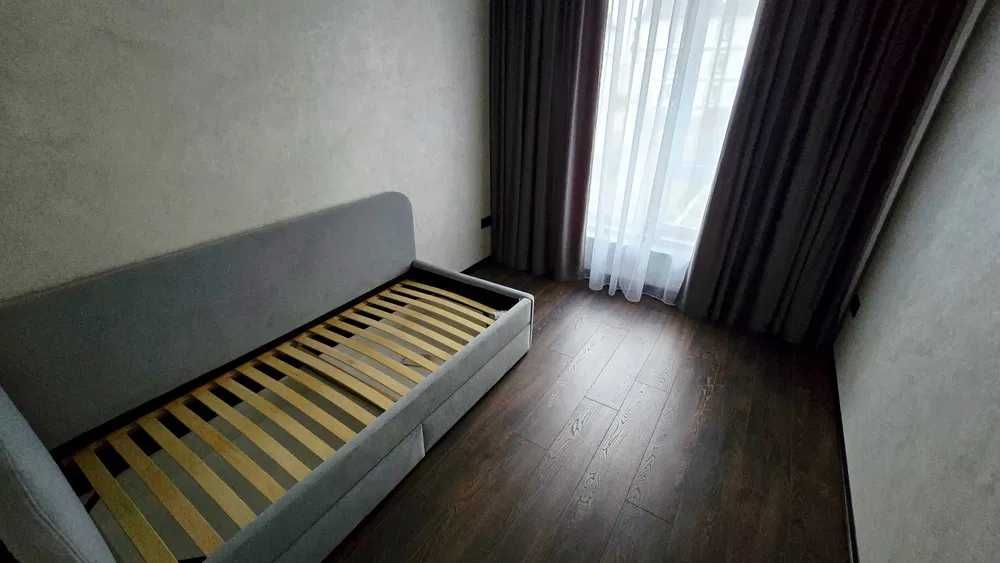 Вітаю. ГАЗ, ЦЕНТРАЛЬНІ КОМУНІКАЦІІ, будинок-дуплекс 125м2; Ліцей#1.